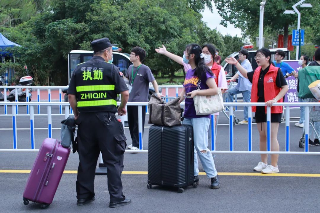 2022年南京师范大学新生入学报到,南京师范大学新生到校了吗