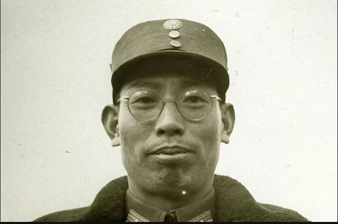 *云陈**被下放，遭已为省委书记的老部下嘲讽，*云陈**复出后如何表态？