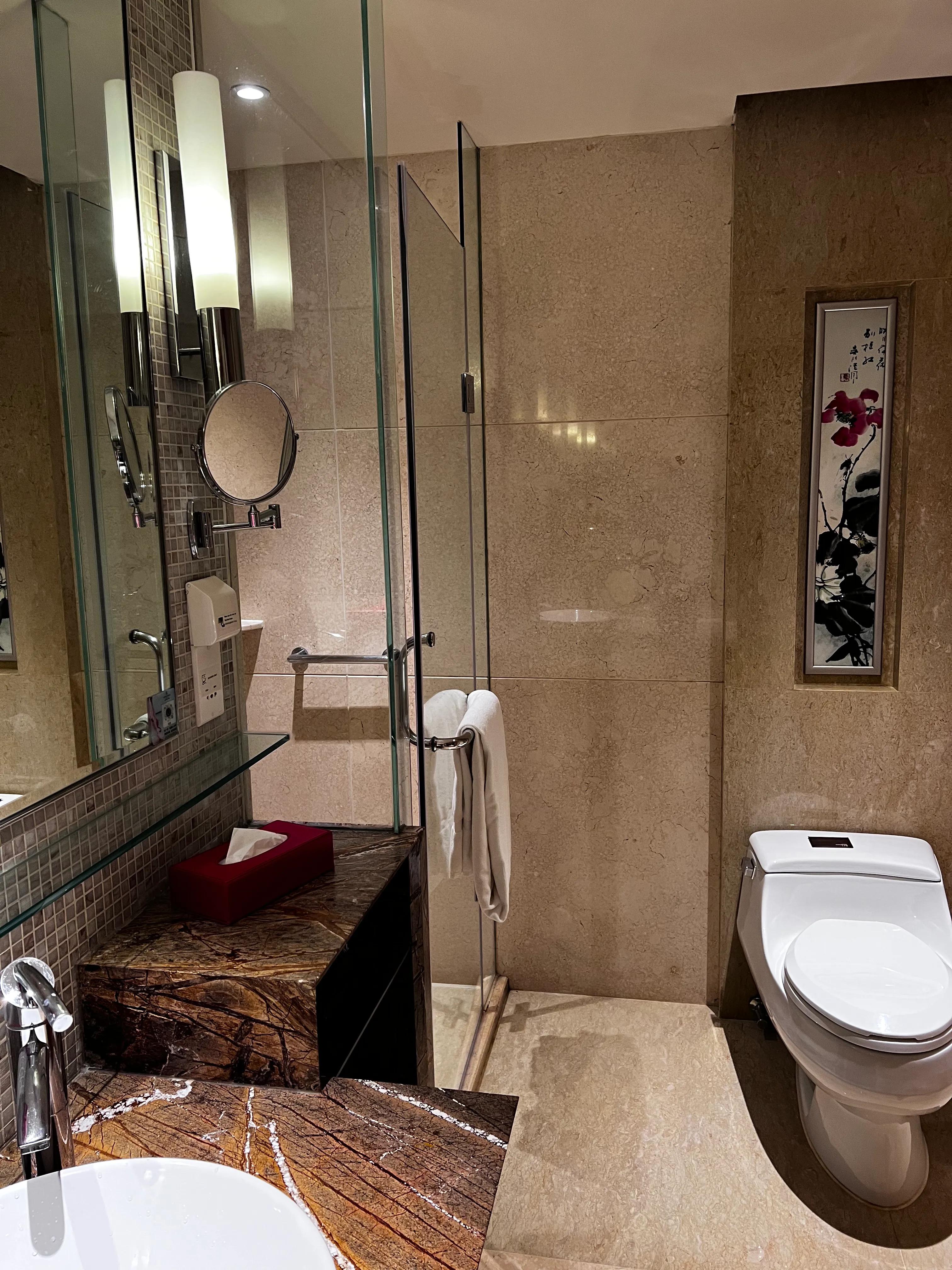 苏州尼盛万丽，躺平后的酒店现状