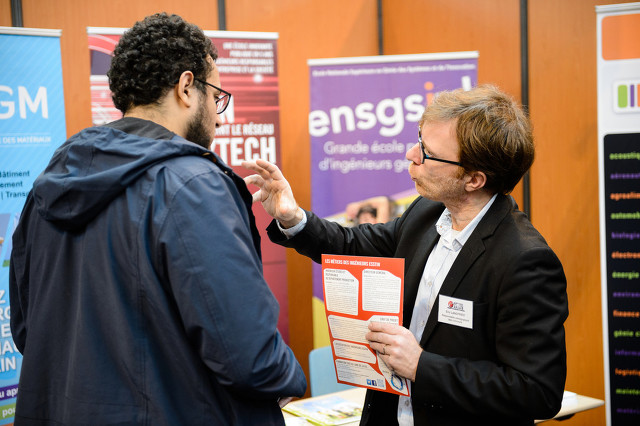 河南教师招聘只招三所院校,洛阳教师招聘是否限制