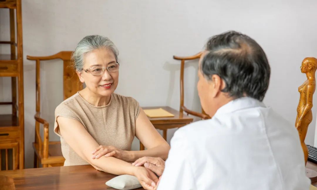 最新治疗萎缩性胃炎伴肠化的方法,西医如何治疗慢性萎缩性胃炎肠化