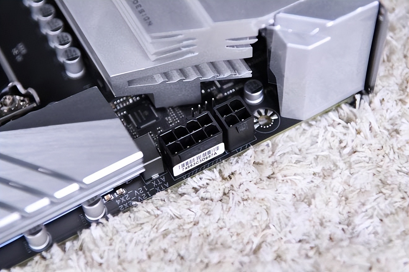 ddr5高时序和低时序玩游戏,ddr5怎么降延迟