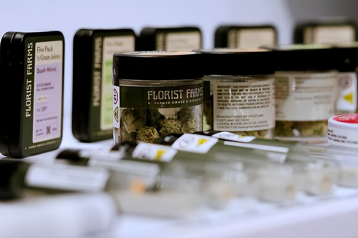 纽约市的HousingWorks在帮助客户戒烟的同时出售*麻大**