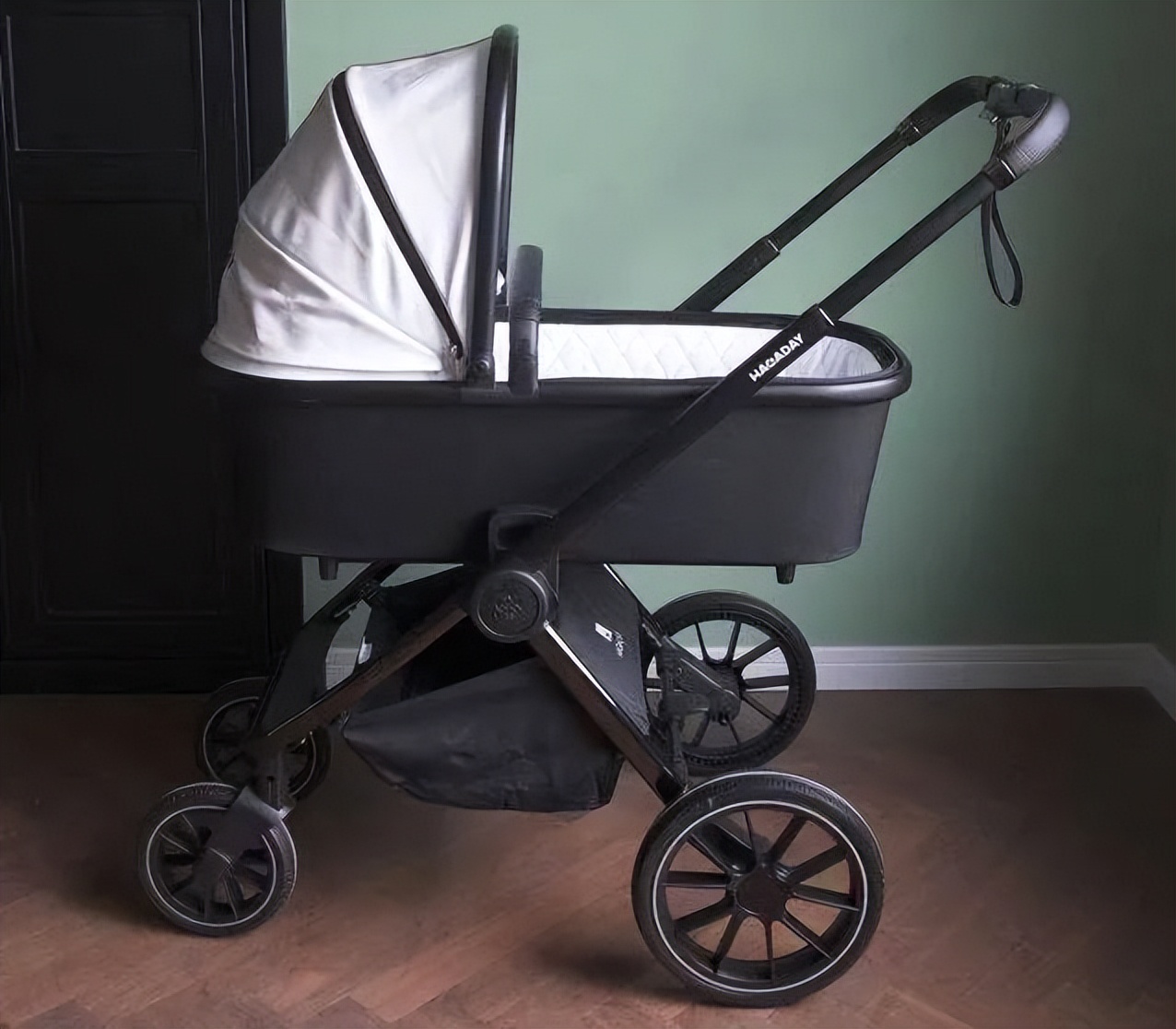 宝宝必备的婴儿车有哪些,必备的几款婴儿车