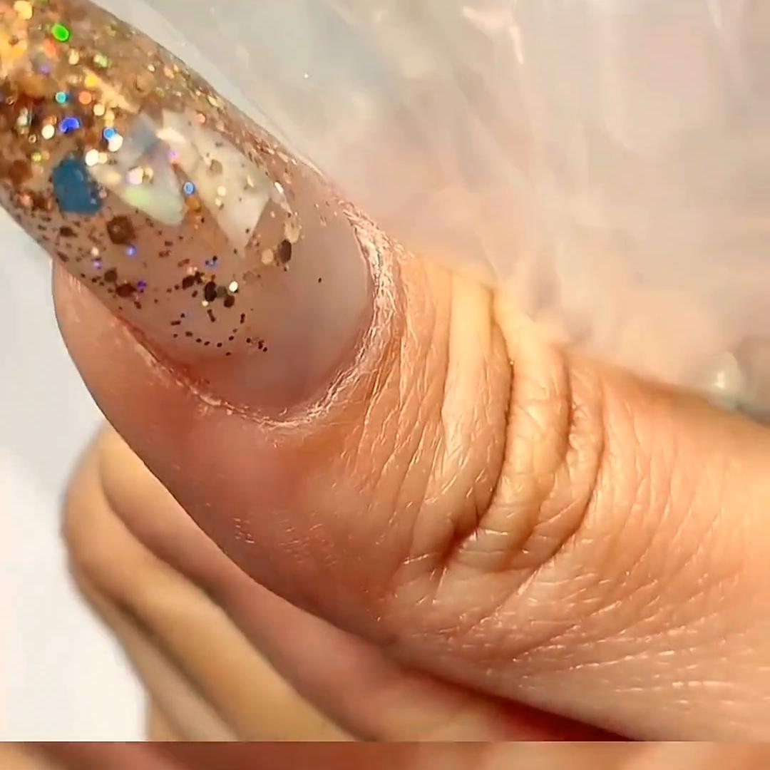 月雨温雅@DOU+上热门