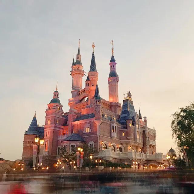 上海迪士尼乐园酒店多少钱一晚上,上海迪士尼乐园酒店