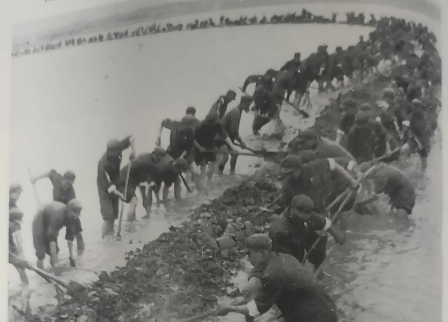 陆军部队成立周年,陆军一百周年