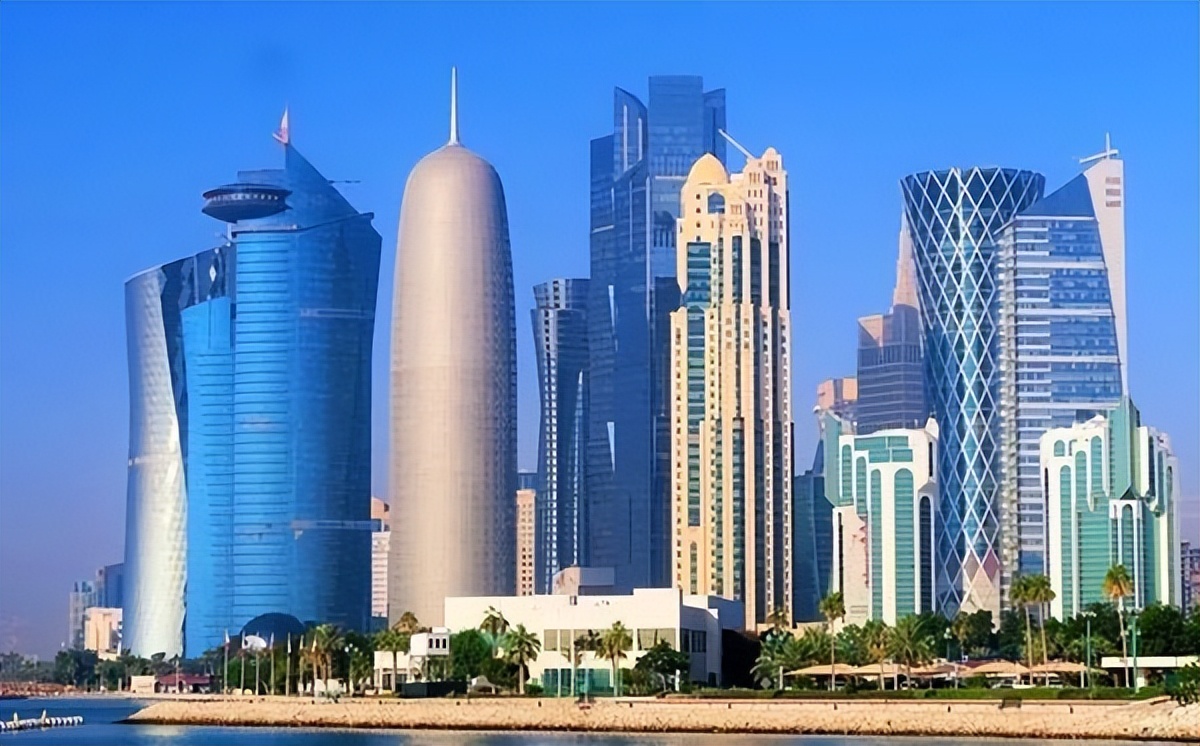 迪拜和卡塔尔哪个国家最富,卡塔尔与迪拜哪个更富有