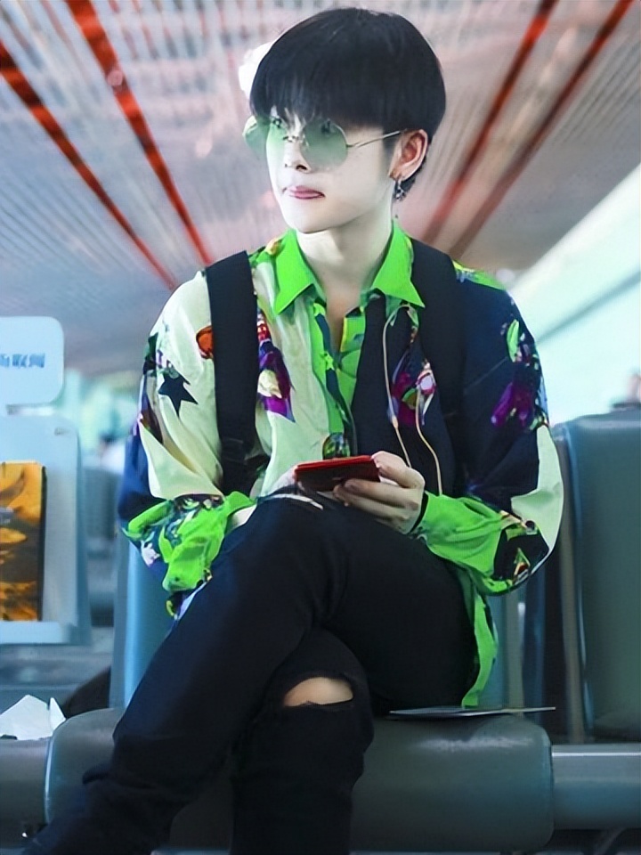 普通人眼中的顶级富豪,看着光鲜亮丽背后的苦