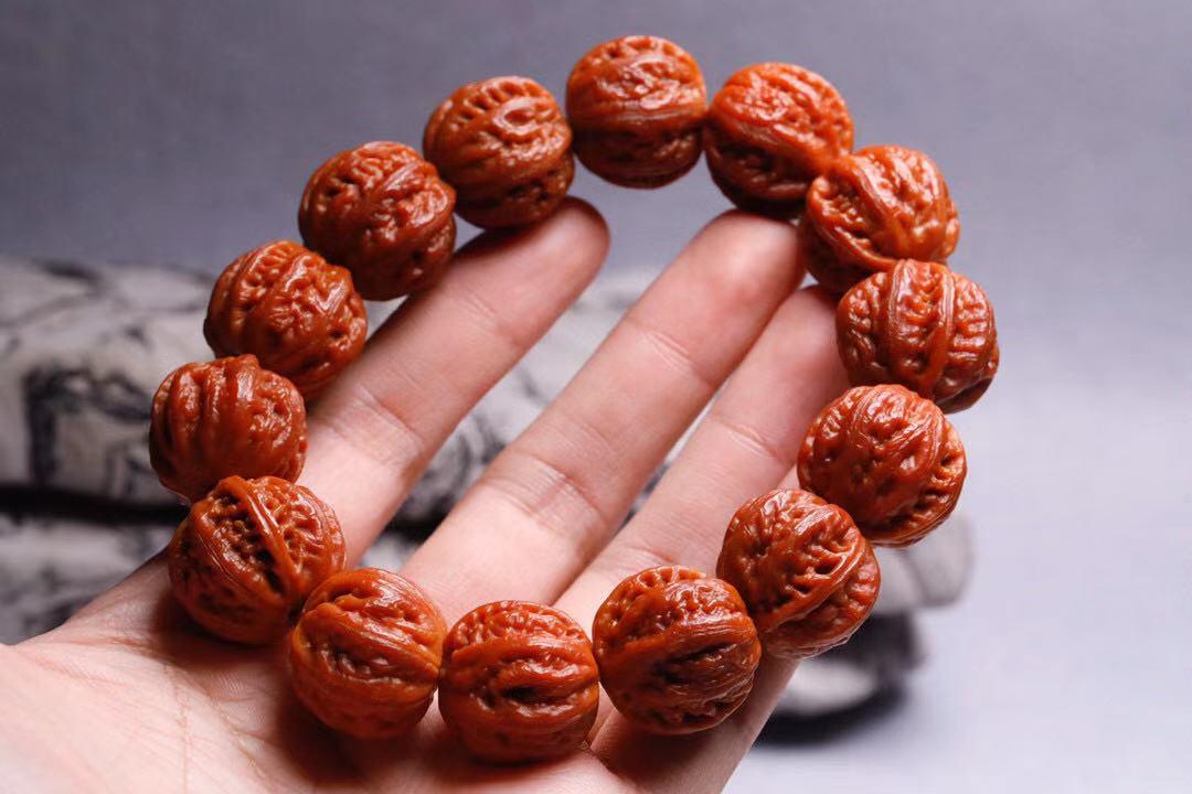 小核桃手串大约盘多长时间能包浆,小核桃手串如何快速包浆