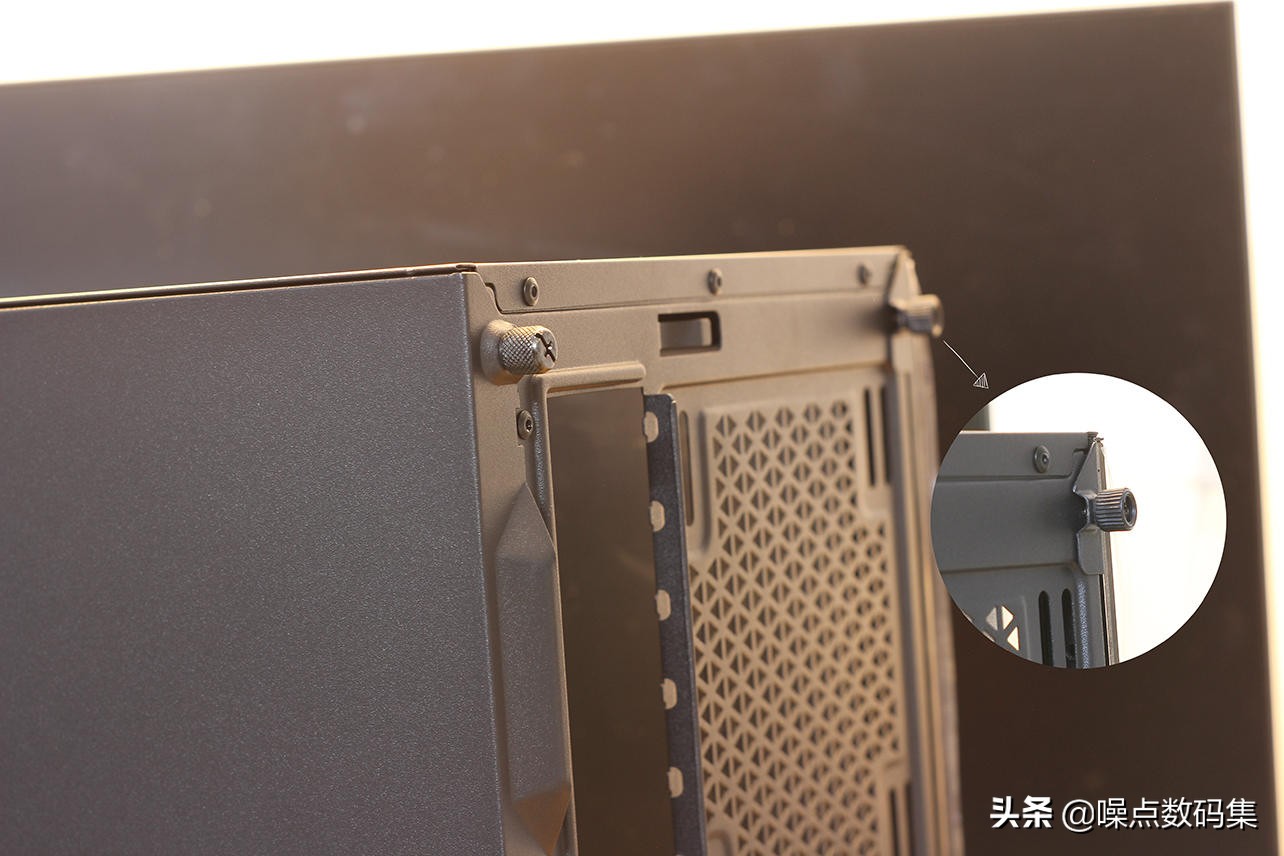 钛3080机箱,价格便宜但是散热很好的机箱