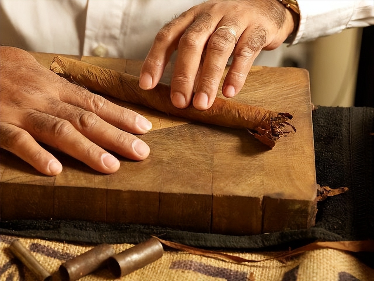 782万一根的雪茄,最贵一根烟雪茄