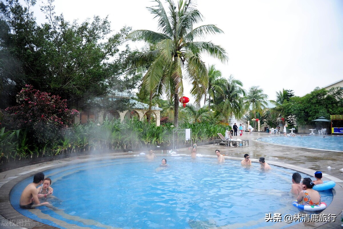 中国最有名的温泉小镇,冬天天然泡温泉度假的地方
