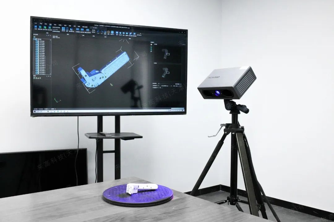 摩托车后座设计越来越高,摩托车后座踏板加宽