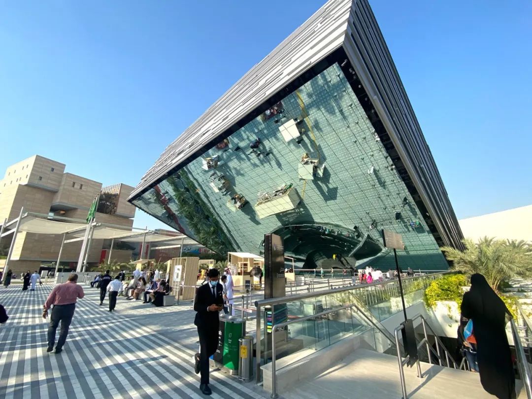 迪拜世博会中国馆复兴号,迪拜世博会彩绘飞机