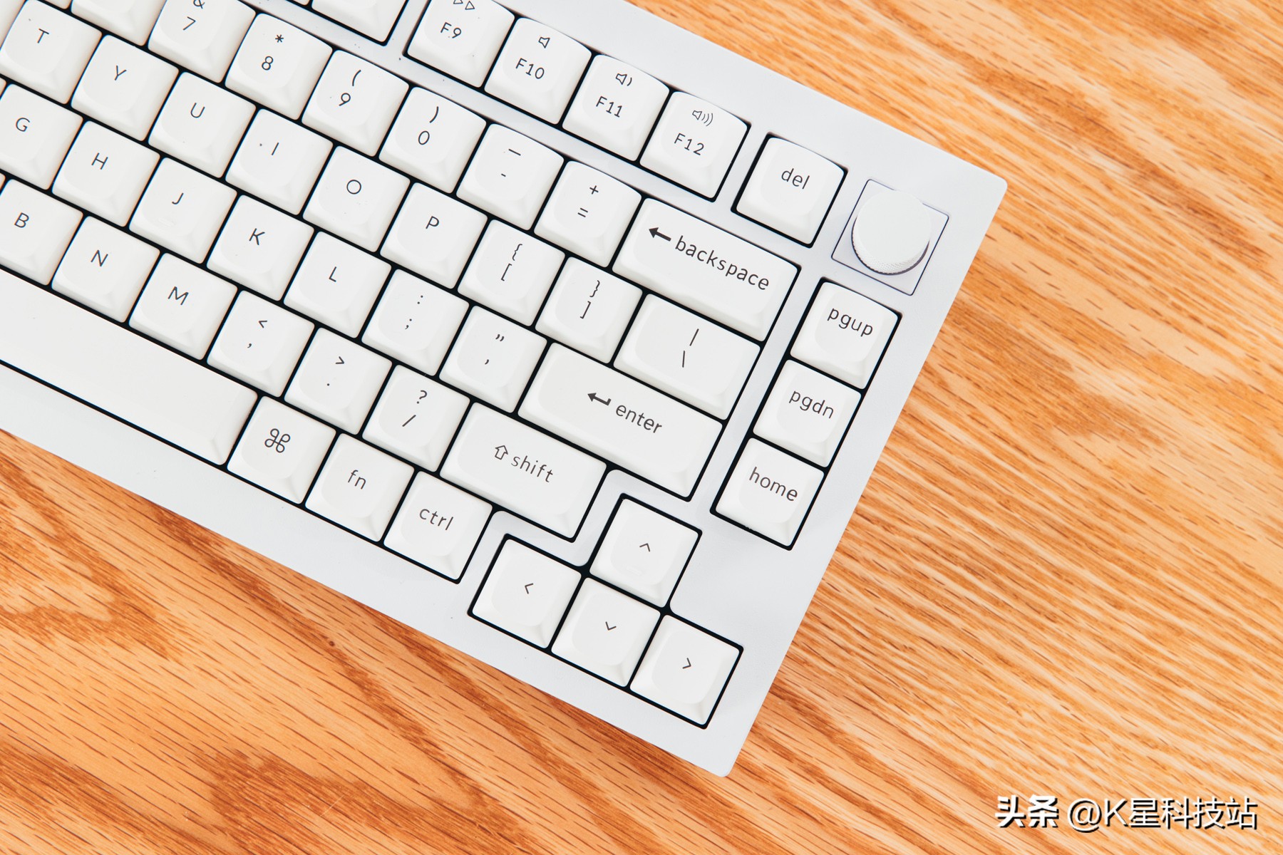 鍗庣x670e涓绘澘涓婁粈涔坈pu,鍗庣strixz690-e瑁呮満瑙嗛