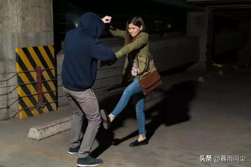 所有女人必须知道的十条法律,遇到唐山打人情况怎么自卫