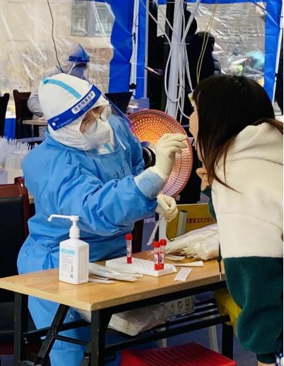 困难面前有她们，她们面前无困难——咸阳市妇产医学学会在行动