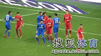 足球赛场的冲突,球场冲突集锦超清