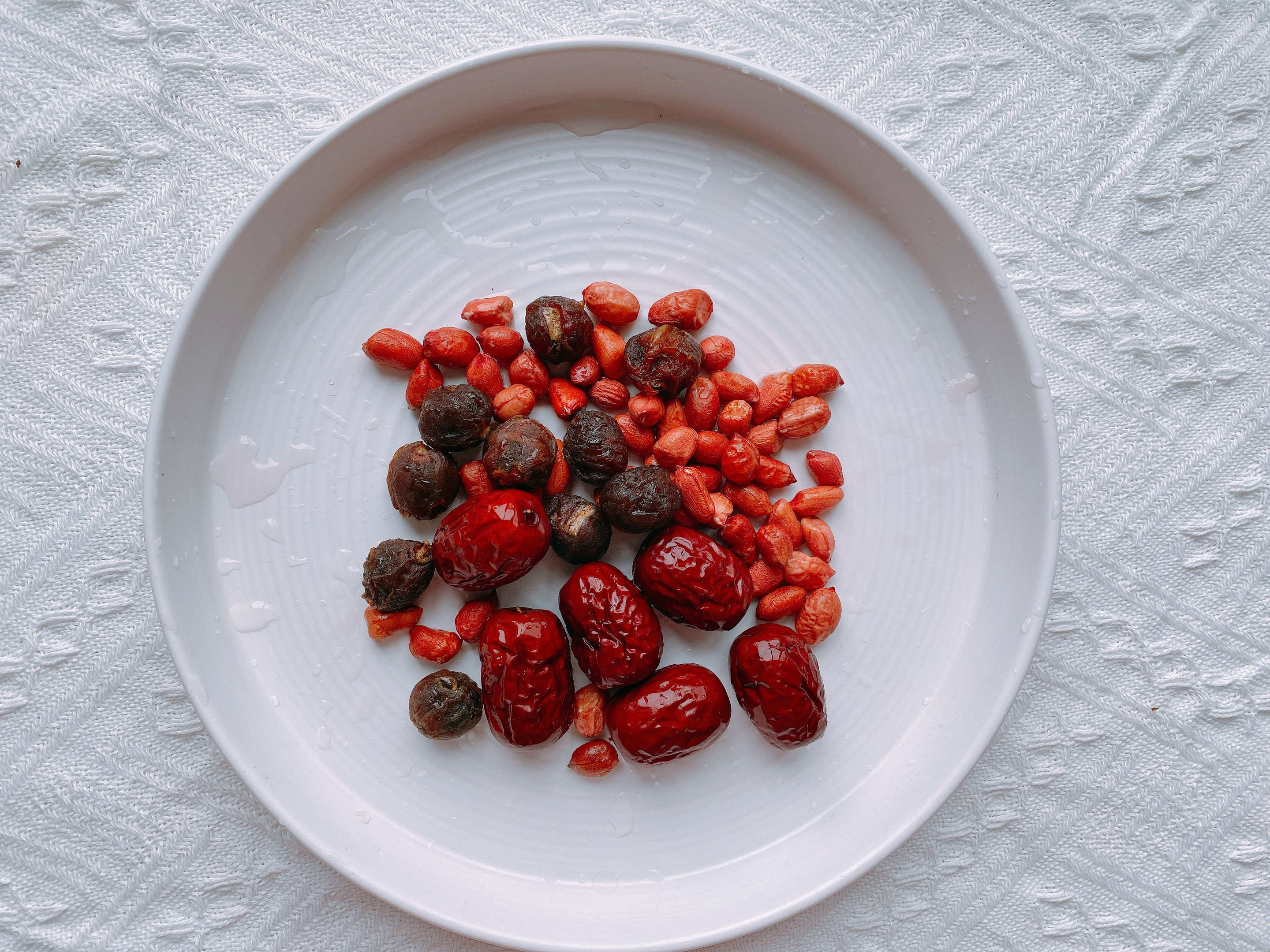 桂圆茶秋冬怎么煮水喝,冬天煮茶桂圆和什么配