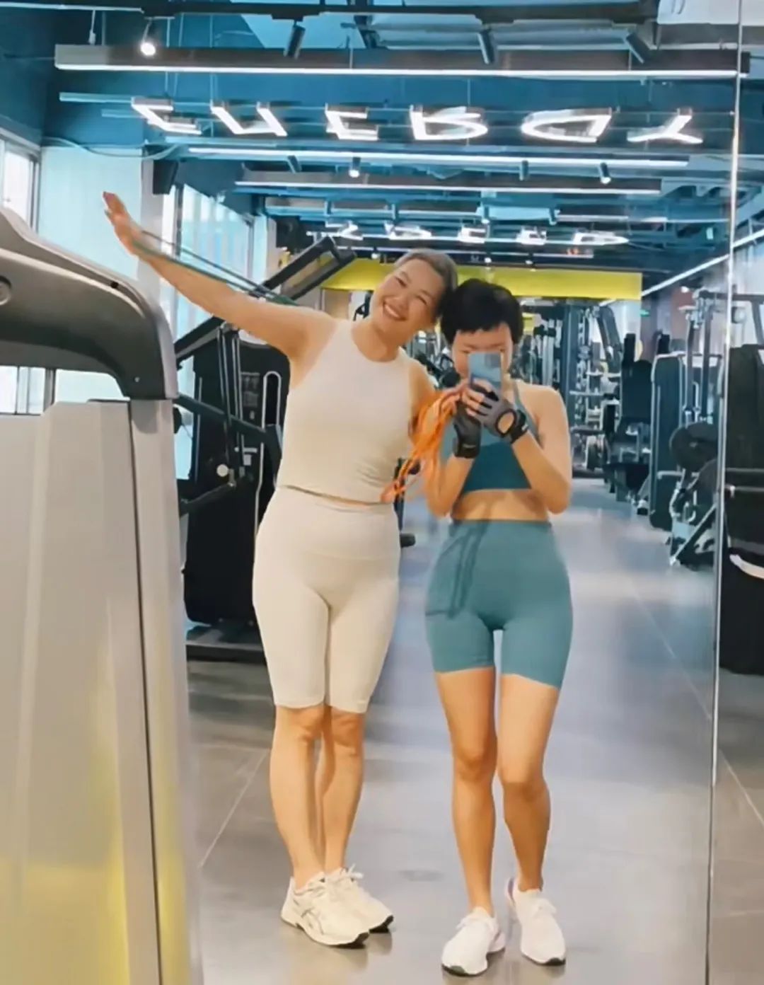 退休女人骑行,退休女性重启人生