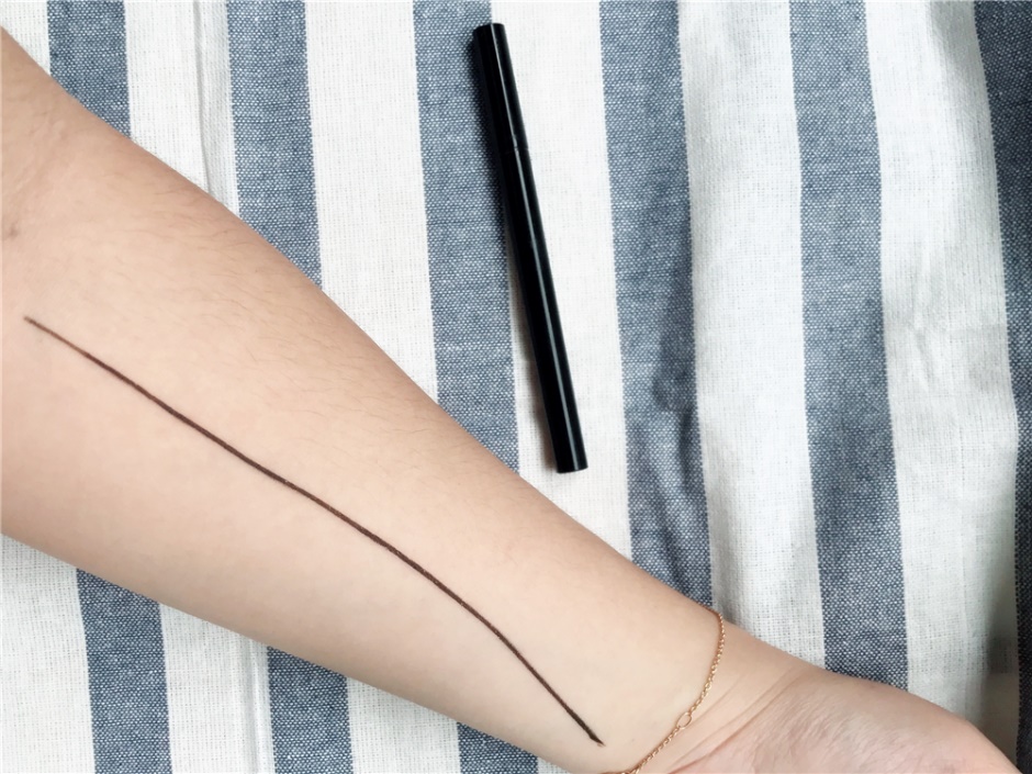 dup眼线笔还能用吗,dup眼线液笔真假