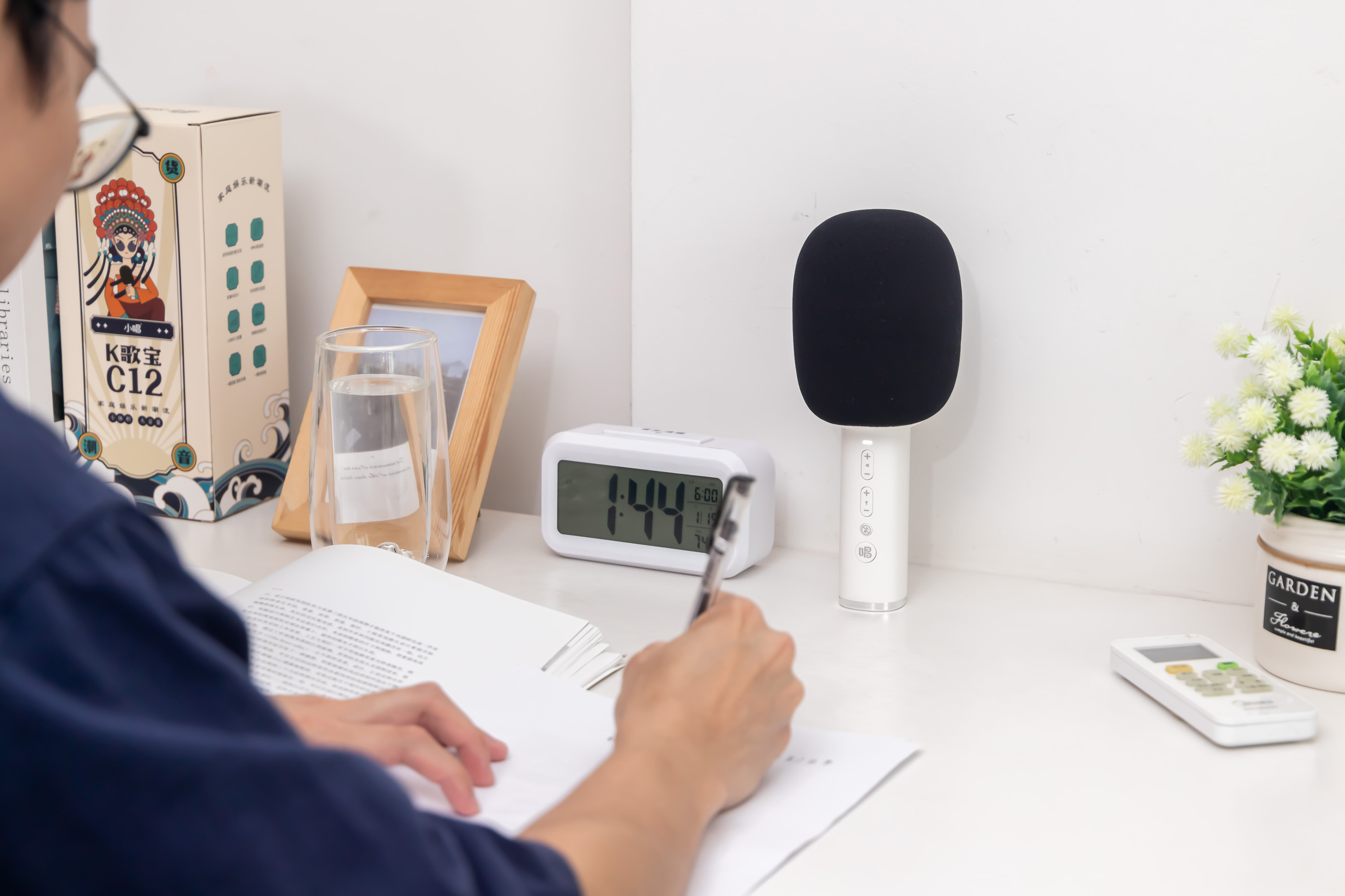 自带音响k歌麦克风效果,自带音响k歌双话筒