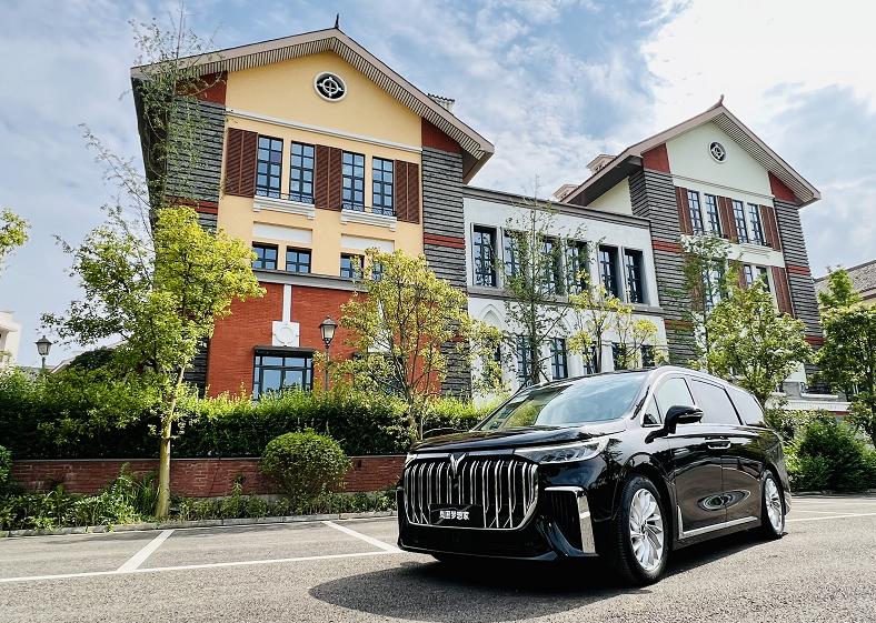 岚图梦想家4座mpv深度试驾,中高端mpv家用车型推荐