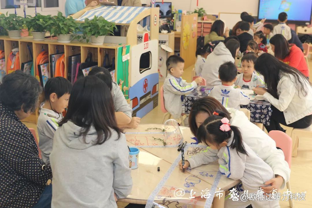 天生耳聋的人有助听器会说话吗,天生聋的人能用助听器吗