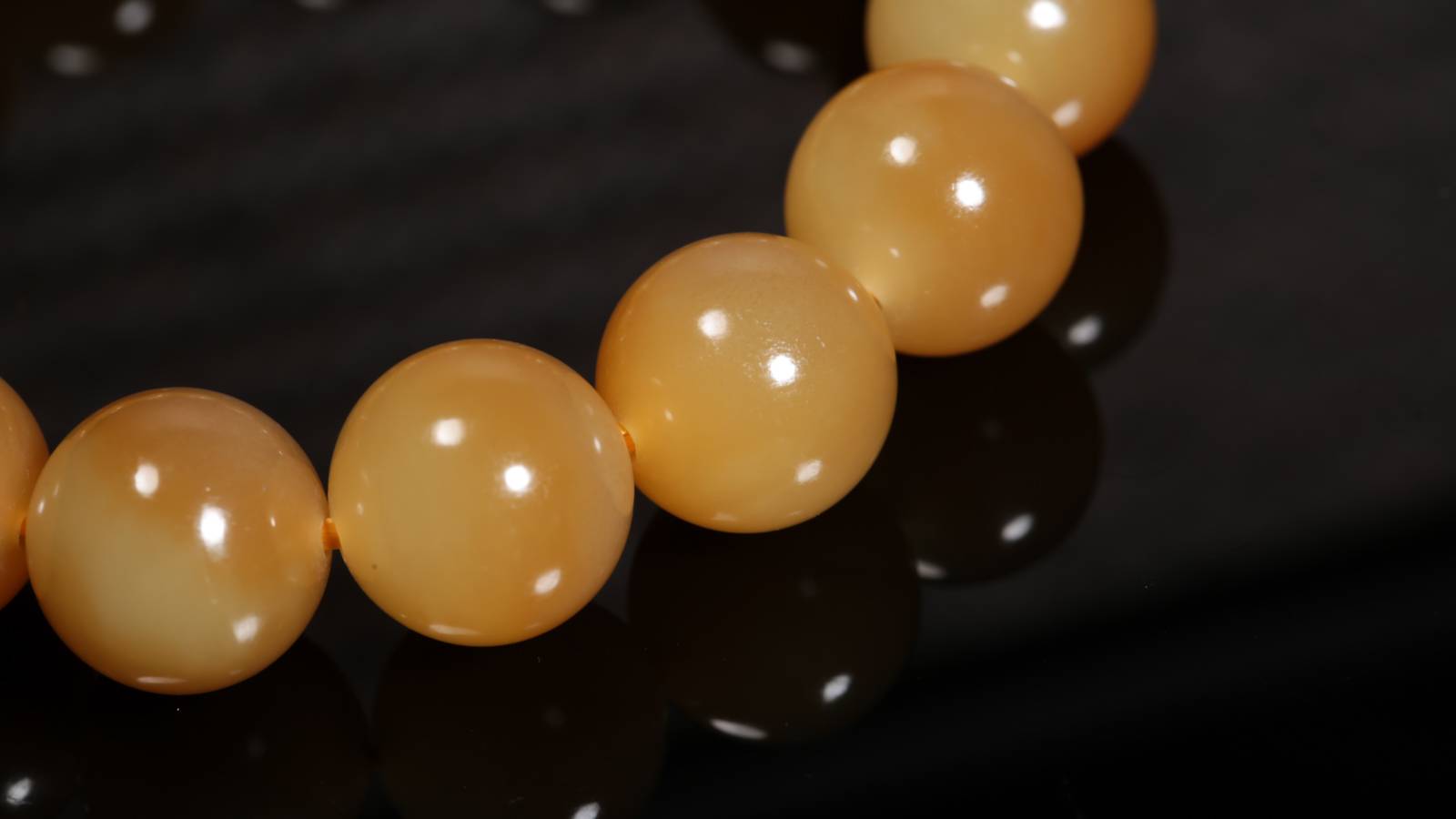 结缘赏丨玉有灵，凝尽人生浮沉