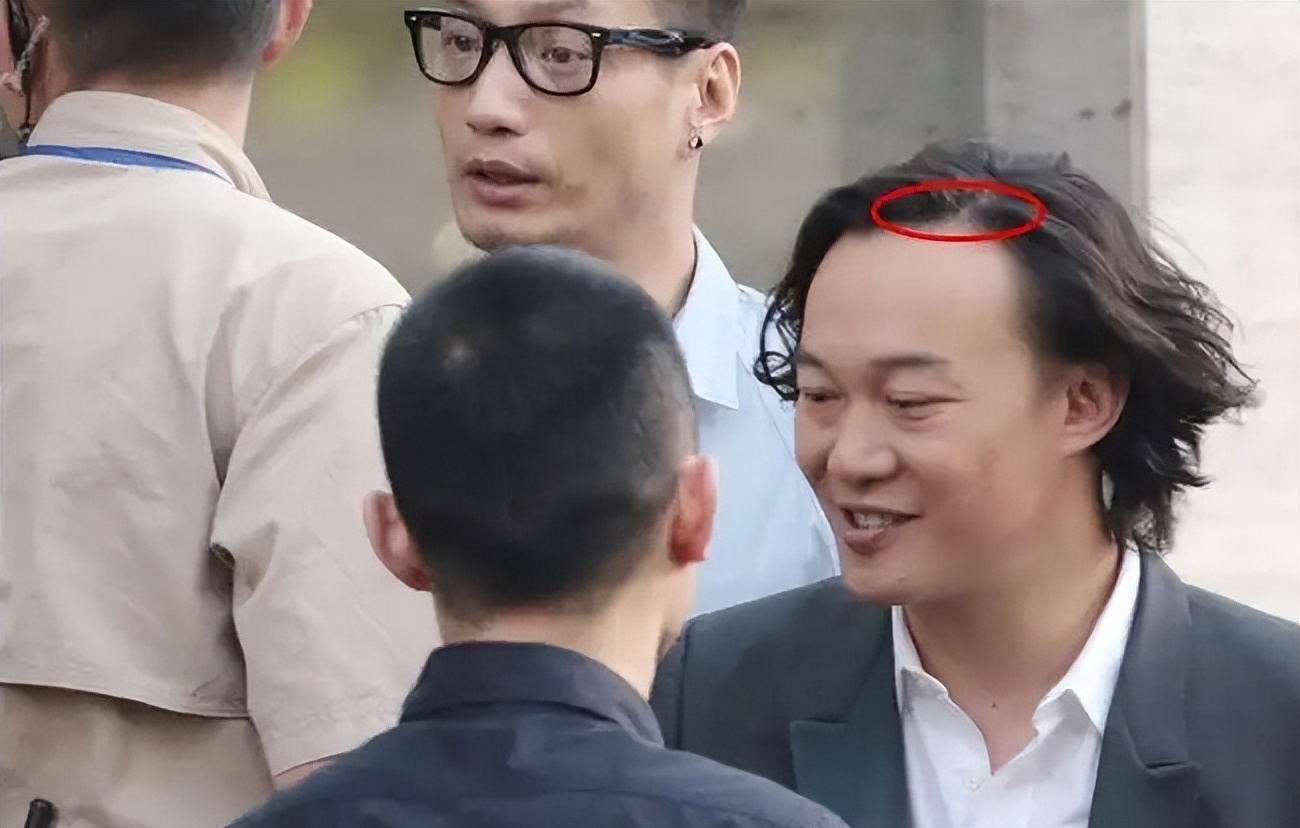 白敬亭沙溢邪不压正,沙溢年轻时的颜值和白敬亭