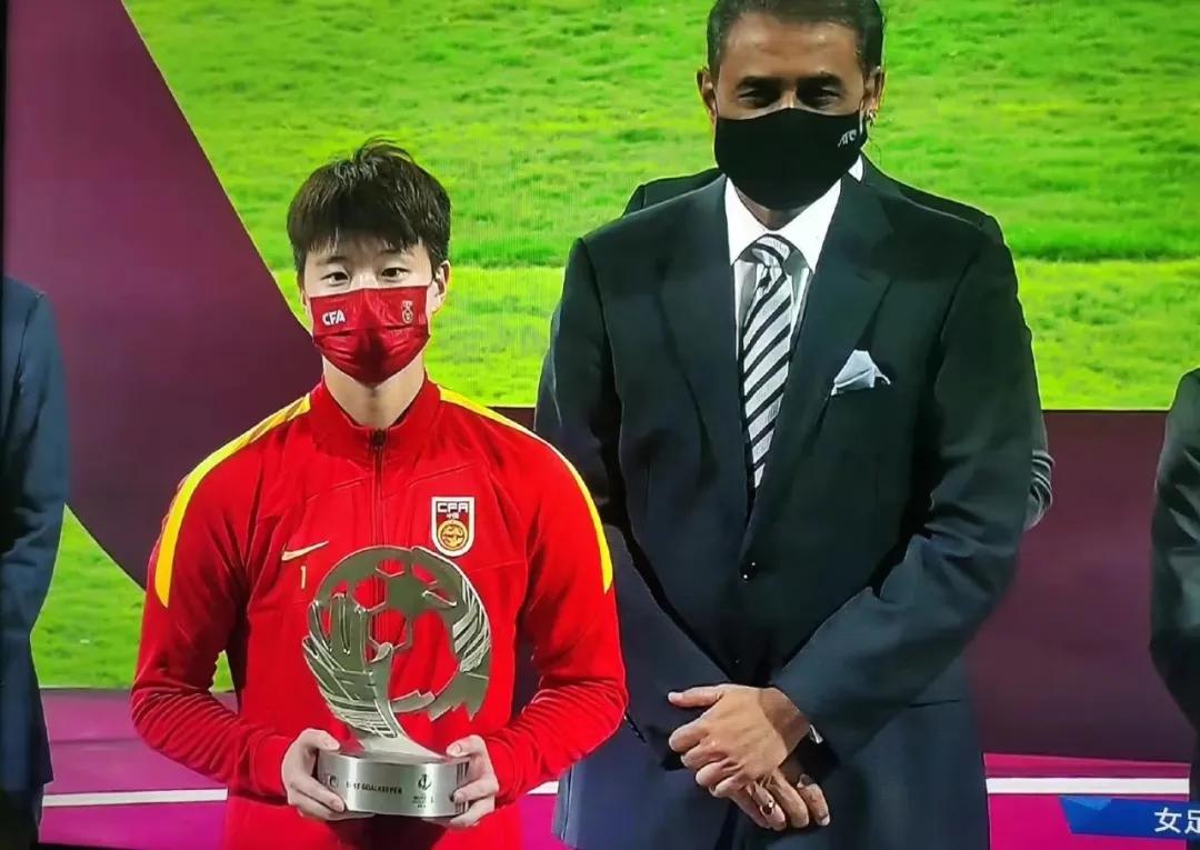 本溪市领导慰问中国女足本溪籍运动员朱钰家属