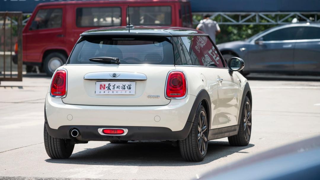 买高颜值轿车选这5款错不了,想要务实低调的代步车选它不会错