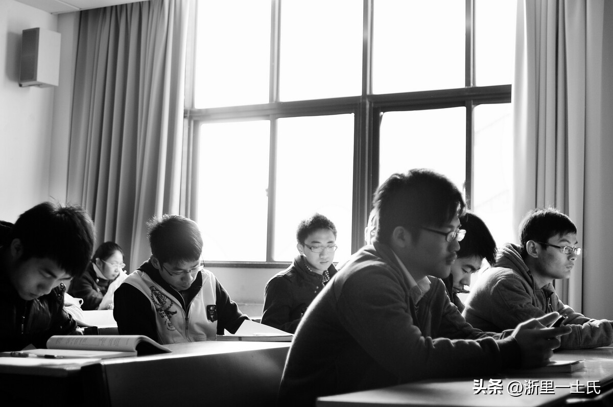 安徽宿迁副镇长开网约车,开网约车的副镇长现状