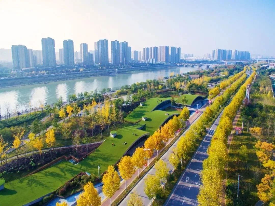 别只盯着湘江!这个一线临河大平层,才是长沙豪宅新贵