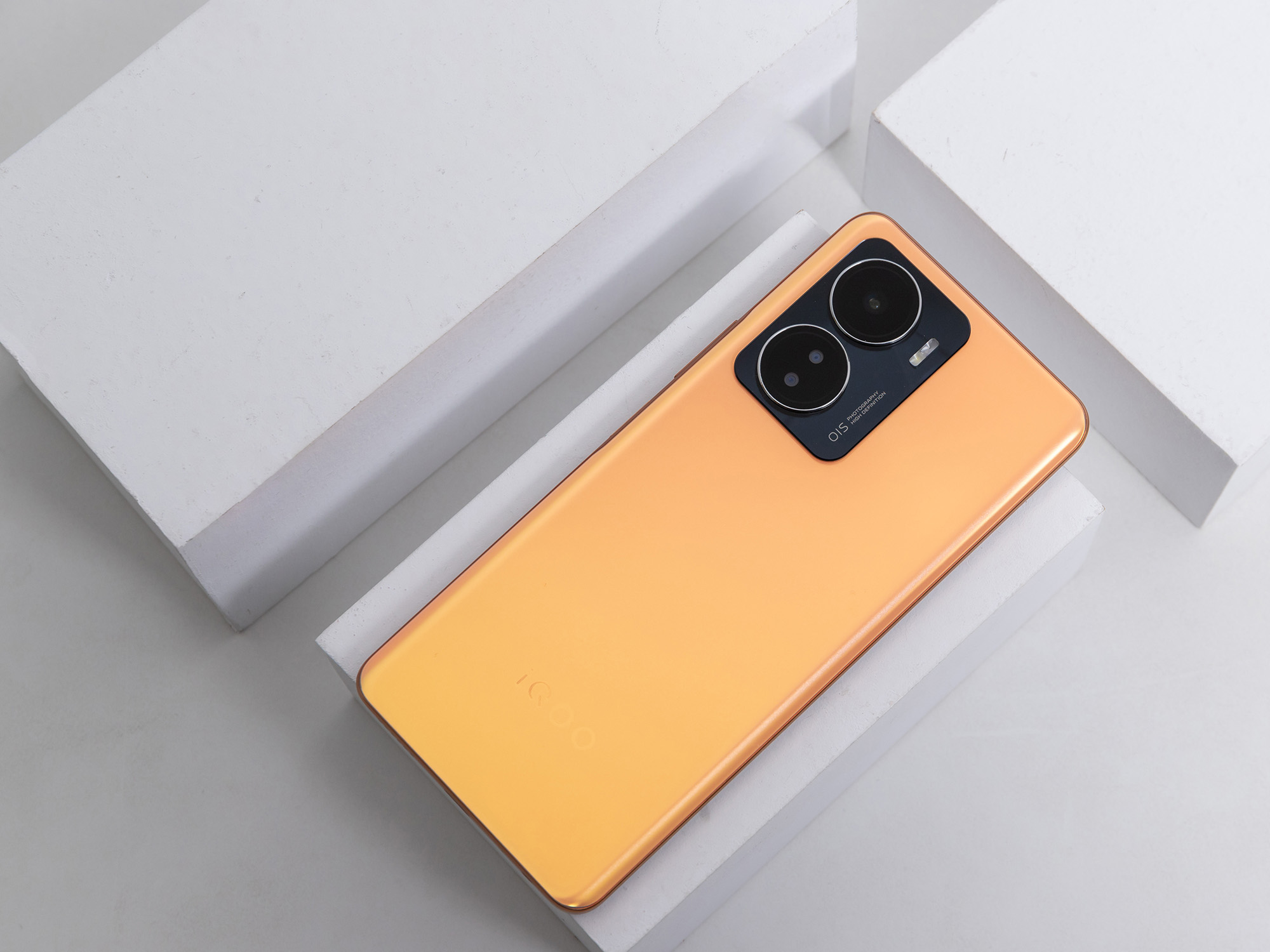 vivo和华为最新款手机性能,vivos12和华为mate30哪个性能好