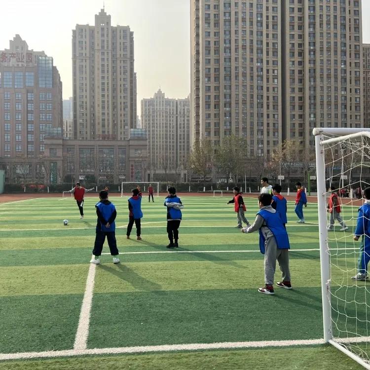 滕州龙泉街道中心小学足球队,龙泉市2019年中小学足球比赛