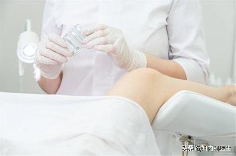 女性排便时小腹疼痛是怎么回事,女性排便不畅是癌症吗