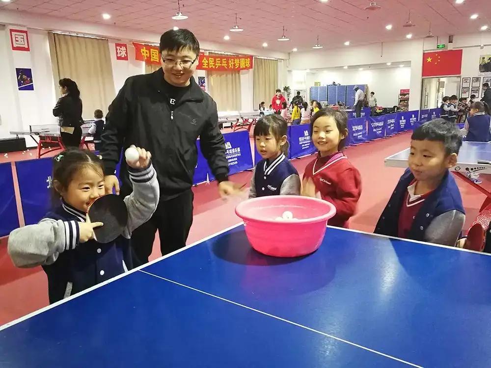 怎么打好乒乓球初学者,初学者如何打好乒乓球视频