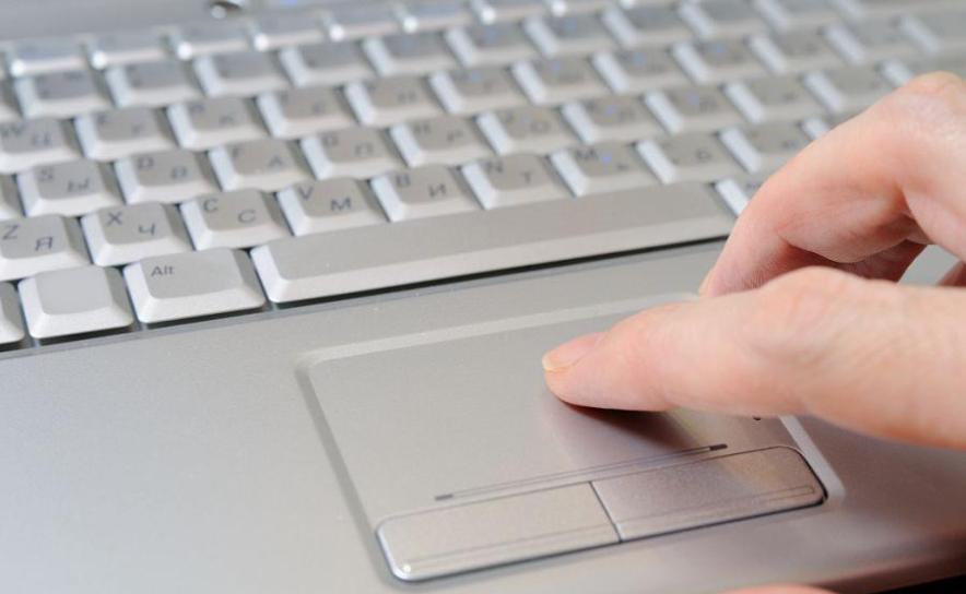 华硕电脑触摸板失灵怎么办,电脑进水触摸板失灵