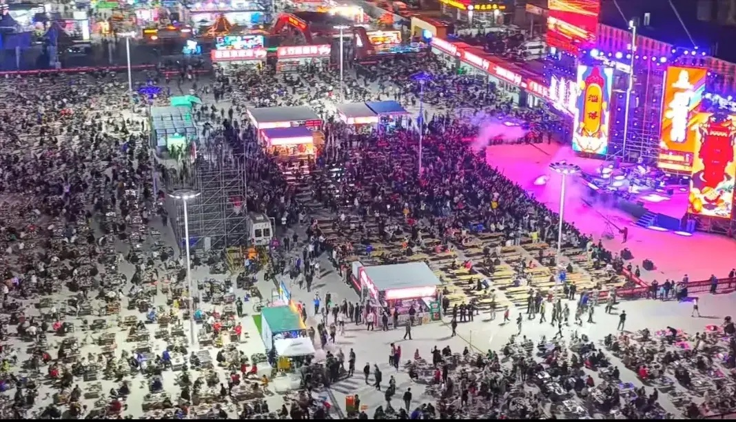 这是平民旅游的胜利：5*级A**景区干不过一个菜市场