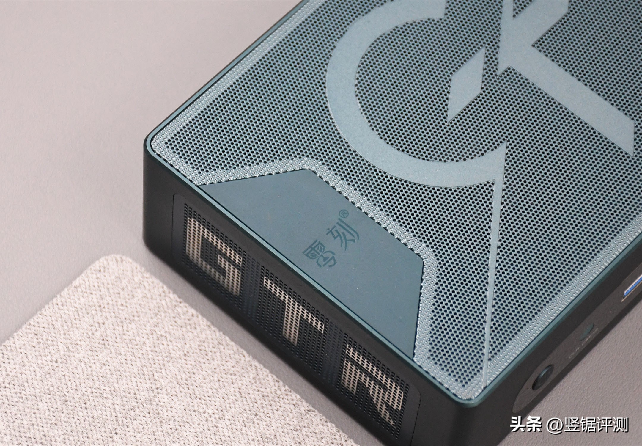 零刻迷你主机gtr7能画图吗,用迷你电脑主机玩游戏