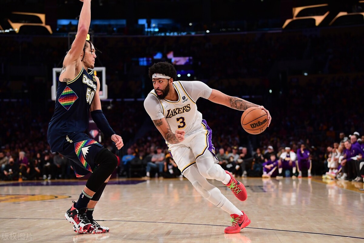 美媒盘点下赛季球员薪资前20名,美媒发布nba前十球星