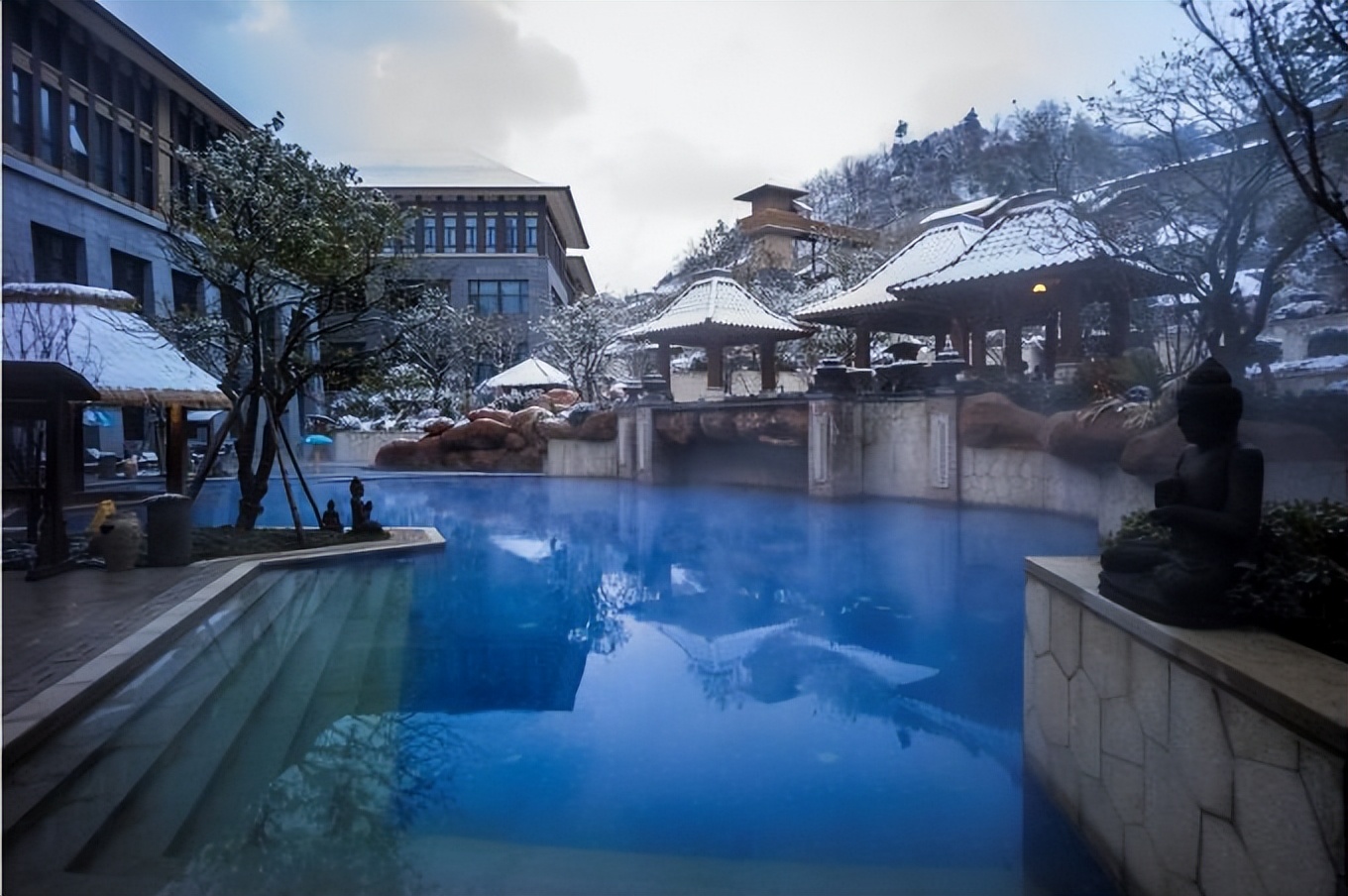 杭州临安湍口温泉星泉谷度假村,临安湍口众安氡温泉度假酒店套餐
