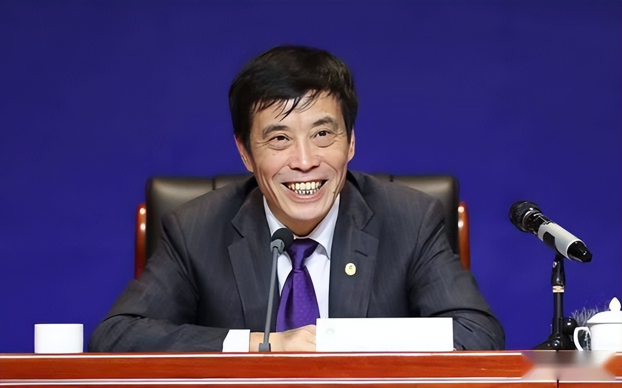 被武汉三镇点名批评，陈戌源前途堪忧，能否安全下课成悬念