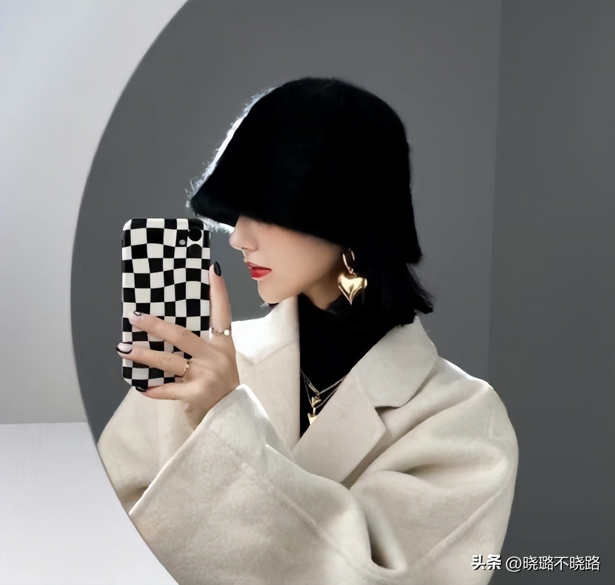 果然脸小的女生好看,四方脸适合戴牛仔渔夫帽显脸小吗