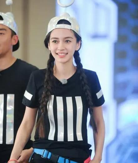 黄晓明叶珂首曝同框照,黄晓明送了多少颗钻戒给杨颖