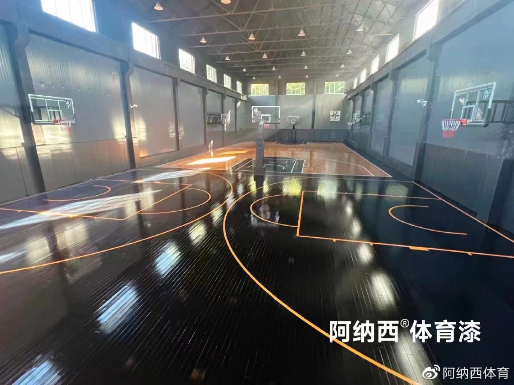 篮球场刷油漆视频教程,篮球场涂油漆全部教程