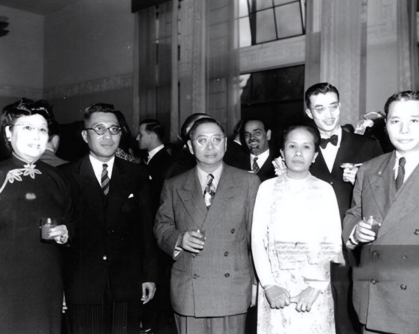 孙中山4个孩子后来怎么样了,孙中山有孩子不