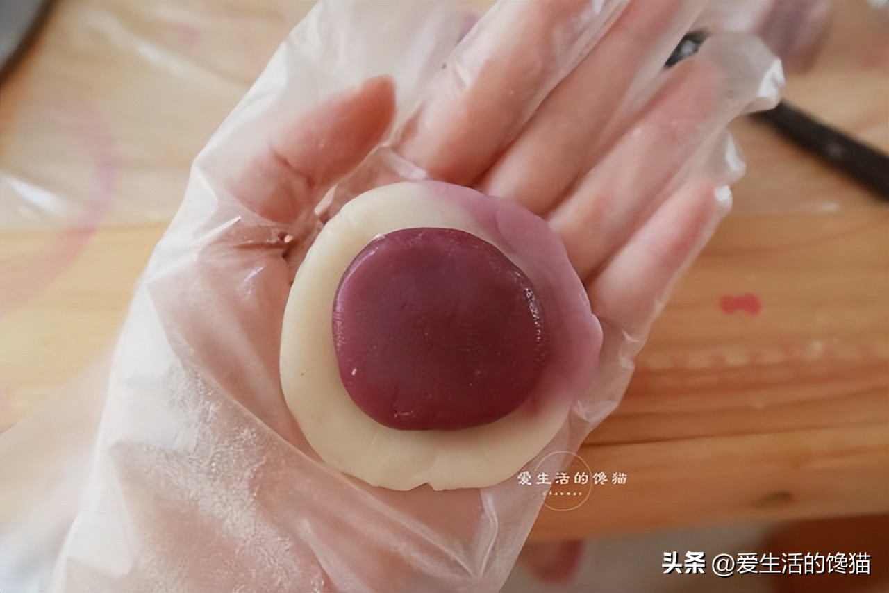 糯叽叽的冰皮月饼开箱,糯叽叽的冰皮月饼说说